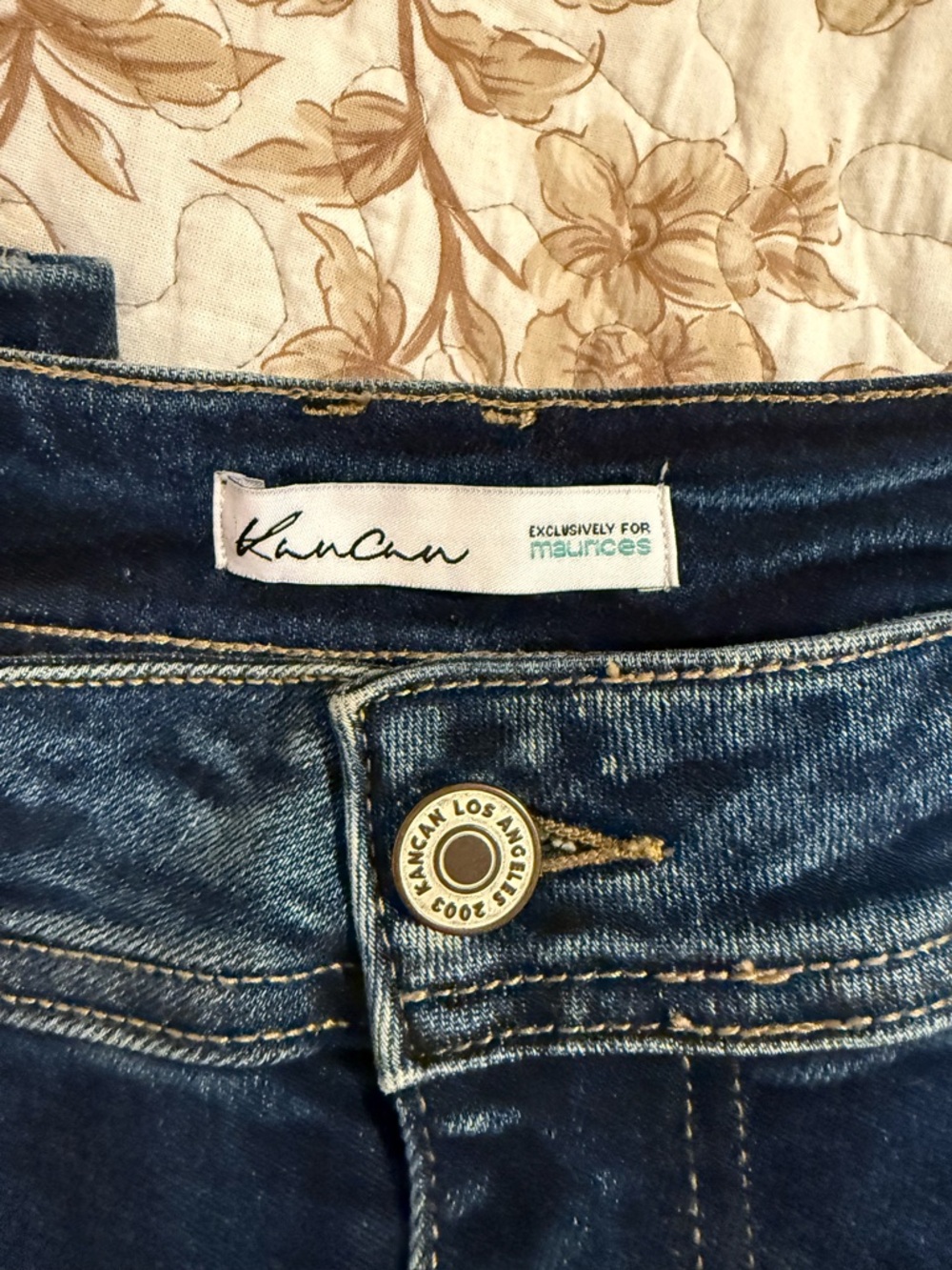 KanCan Dark Blue Distressed Jeans- Cropped
24-24 1/2in inseam - Picture 2 of 5